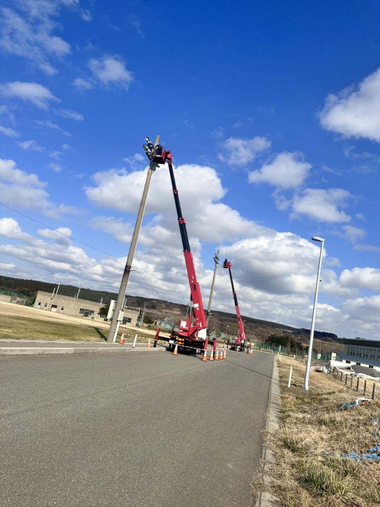 秋田県にかほ市グラウンド照明交換工事（電気設備工事一式）